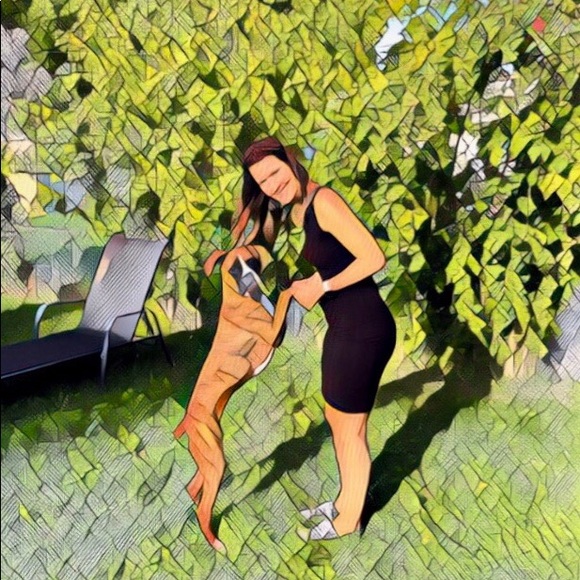 Meet your Posher, Ashley - Picture 1 of 1